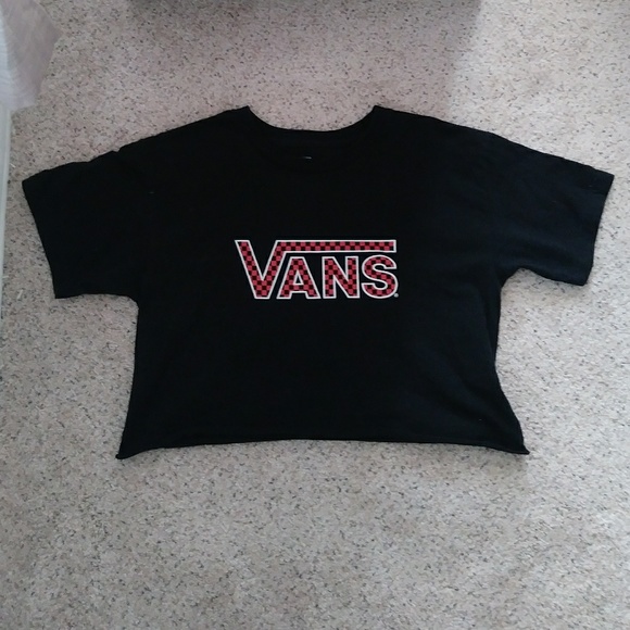 Vans Tops - *SALE* Vans cropped shirt